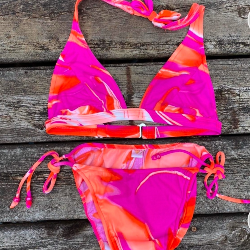 Deadstock Venus Brand Swirl Bikini Set